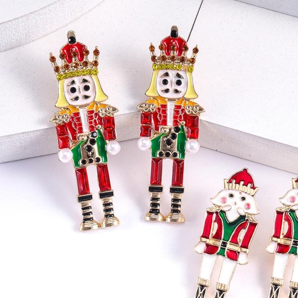 14k Nutcracker Christmas Earrings - Picture 3 of 9